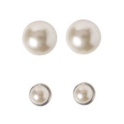 Pearl stud earrings 2 pack